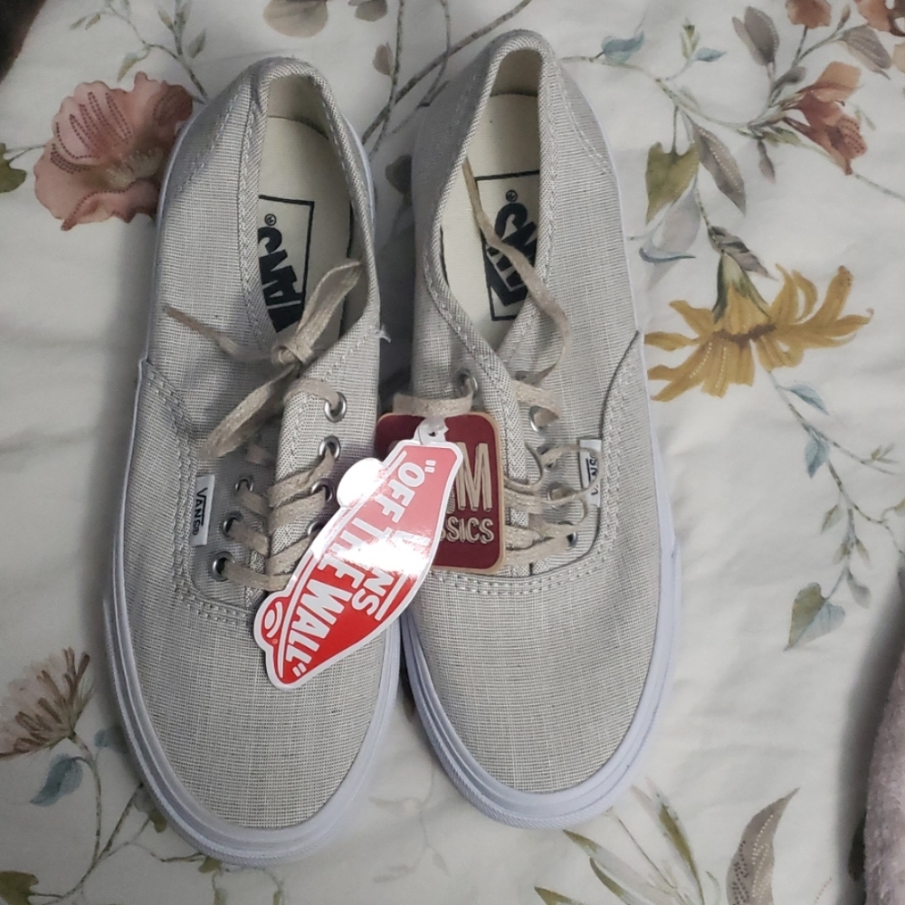 Authentic Van's